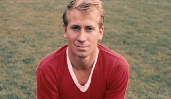 Bobby Charlton - Người Sống Sót Vĩ Đại Của Thảm Họa Munich